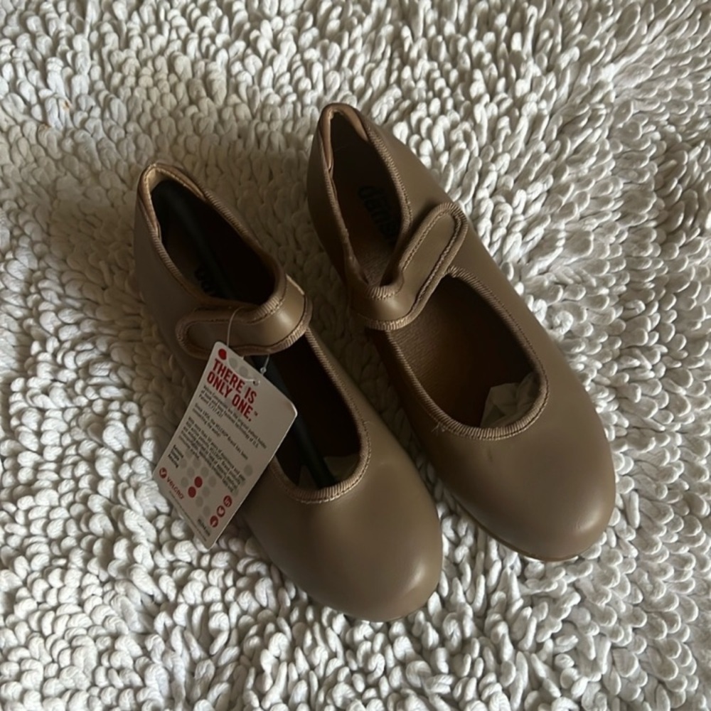 Tap shoes